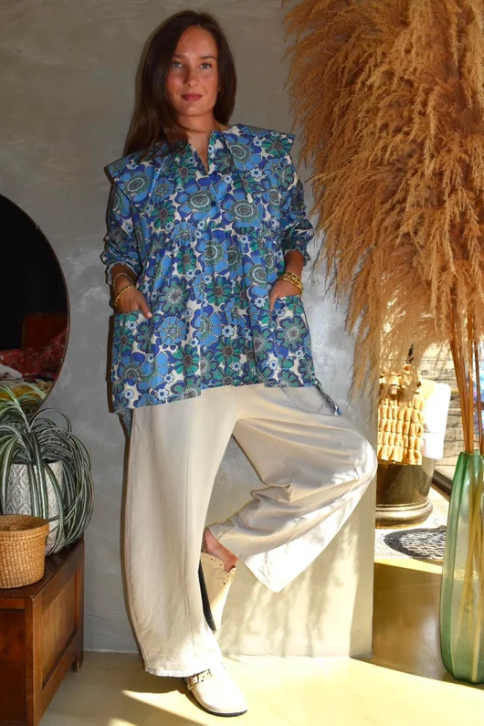 Annie 1972 Point Collar Smock Blouse Mr Blue Skies